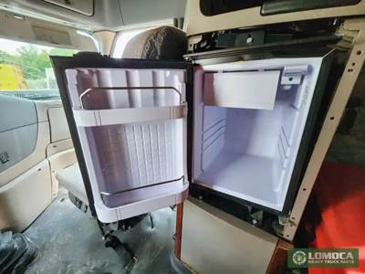 Freightliner Cascadia 125 Sleeper Part