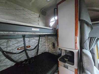 Freightliner Cascadia 125 Sleeper Part