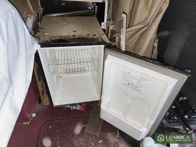 International 9900i Sleeper Part