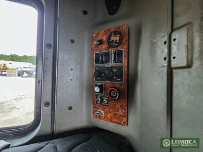 Kenworth T600 Sleeper Part