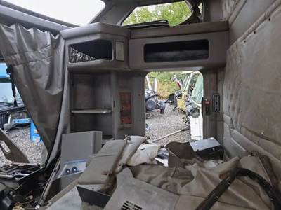Kenworth T600 Sleeper Part