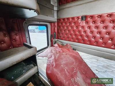 Kenworth T800 Sleeper Part