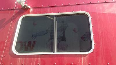 Peterbilt 389 Sleeper Part