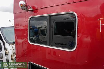 Peterbilt 389 Sleeper Part