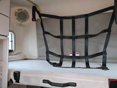 Volvo VNL Sleeper Part