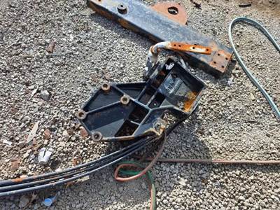 Kenworth T800 Right Spring Hanger