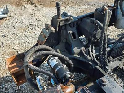 Mack RB688S Spring Hanger