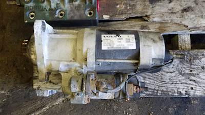Volvo VED13 Starter for a 2012 Volvo VNL