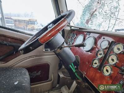 International 9900i Steering Column