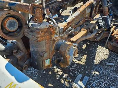 Mitsubishi MK382585 Steering Gear / Rack for a 2008 Mitsubishi FE-84D