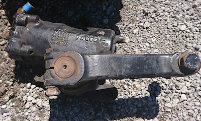 TRW/ROSS Steering Gear / Rack for a 2005 Freightliner Columbia 120