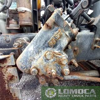 TRW/ROSS Steering Gear / Rack for a 2005 Mack CXN613