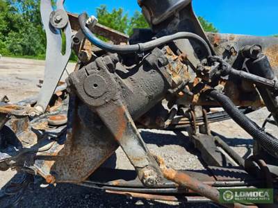 TRW/ROSS Steering Gear / Rack for a 2009 Peterbilt 388