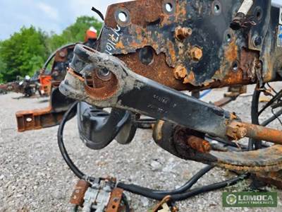 TRW/ROSS Steering Gear / Rack for a 2013 Peterbilt 384