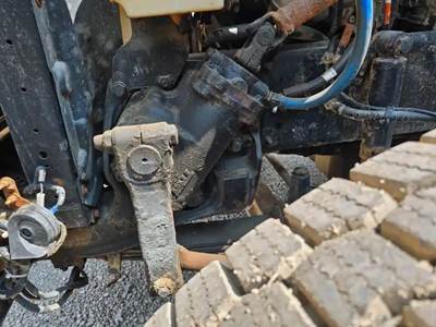 TRW/ROSS Steering Gear / Rack for a 2014 Western Star 4900 FA