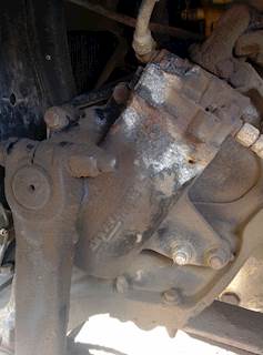 TRW/ROSS Steering Gear / Rack for a 2007 Kenworth T800
