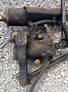 TRW/ROSS TAS652295 Steering Gear / Rack for a 2000 Freightliner FLD120