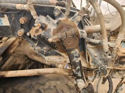 TRW/ROSS TAS85 Steering Gear / Rack for a 2009 Kenworth T800