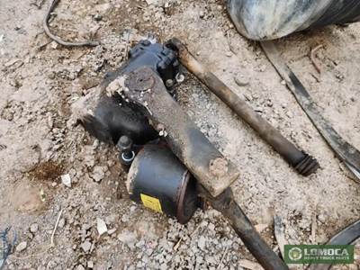 TRW/ROSS TAS 85 013A Steering Gear / Rack for a 2002 Sterling M8500 Acterra