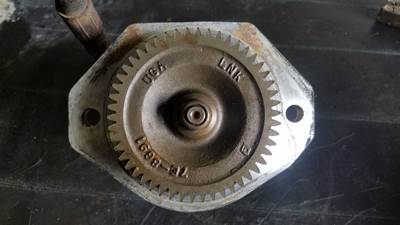 Caterpillar C7 ACERT Steering Pump for a 2004 Freightliner FS65