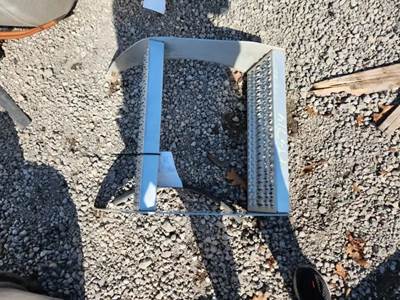 Peterbilt 567 Left Step