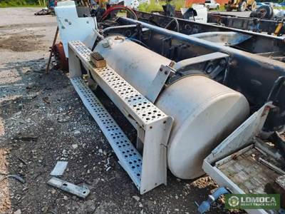 Freightliner Classic XL Right Step