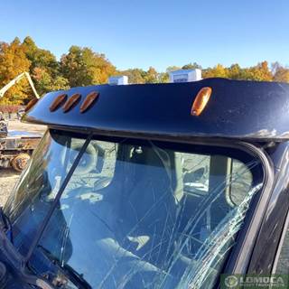 Freightliner Cascadia 125 Sun Visor