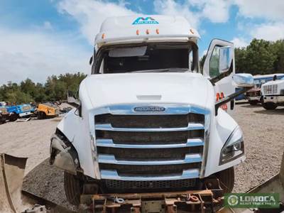 Freightliner Cascadia 126 Sun Visor