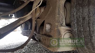 Hendrickson Tag / Pusher Axle for a 1999 International F-2674 SBA