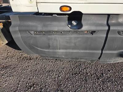 International LF687 Right Tank Fairing for a 2016 International Prostar LF687