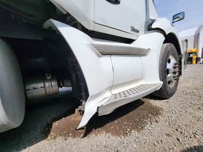 Kenworth T680 Right Tank Fairing