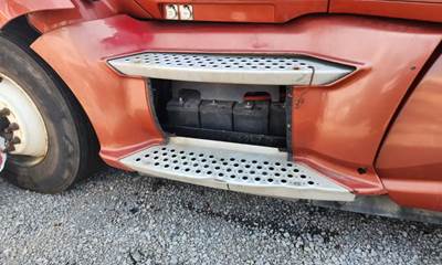 Kenworth T680 Left Tank Fairing