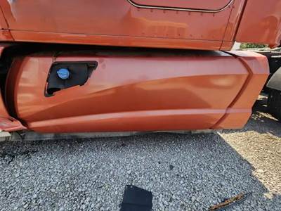 Kenworth T680 Left Tank Fairing