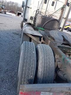 Freightliner Cascadia Tire