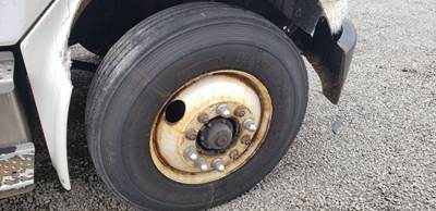 Freightliner M2 106 Tire