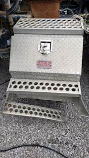 Freightliner Cascadia 125 Tool Box