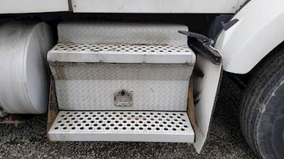 Kenworth T800 Tool Box