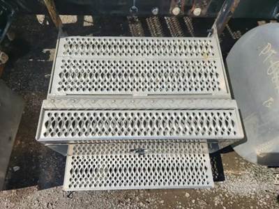 Peterbilt 389 Tool Box