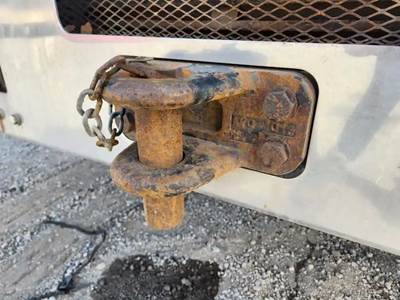 Kenworth T800 Tow Hook