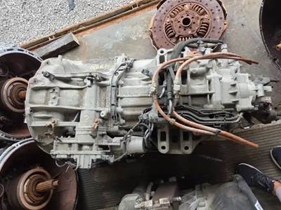 Detroit DT12-1650-OH Transmission for a 2022 Freightliner Cascadia 126
