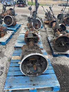 Eaton-Fuller FRO16210C Transmission for a 2004 Peterbilt 387