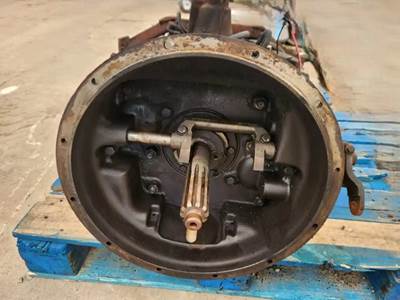 Eaton-Fuller RT8709B Transmission for a 2002 GMC C7500