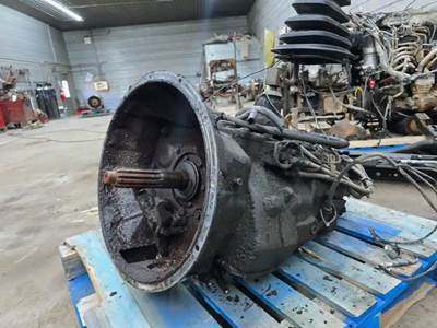 Eaton-Fuller RTLO16913A Transmission for a 2011 Volvo VNL