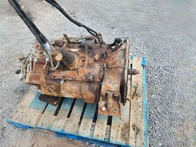 Eaton-Fuller RTLO18918B Transmission for a 2014 Western Star 4900FA
