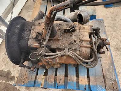 Eaton-Fuller RTLOF16913A Transmission for a 2003 International 9900I