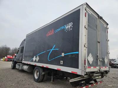 2018 24'  Reefer Box For Sale Brand: Wabash, Length:  24ft Box Inside: Width: 93