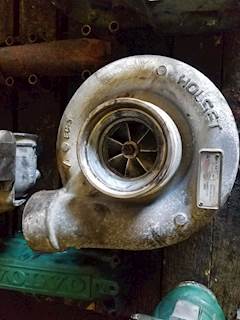 Volvo VED12 Turbocharger / Supercharger for a 2012 Volvo VNL