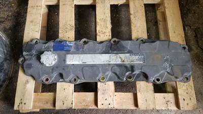 Caterpillar C7 ACERT Valve Cover for a 2004 Freightliner FS65
