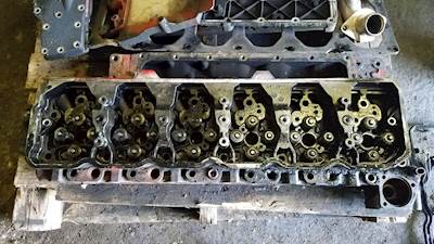 Cummins ISB Valve Cover for a 2008 Freightliner M-2