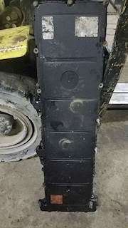 Detroit DD15 Valve Cover for a 2013 Freightliner Cascadia 125